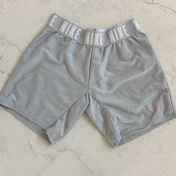 Nike girls size XS DRI-FIT - Picture 2 of 5